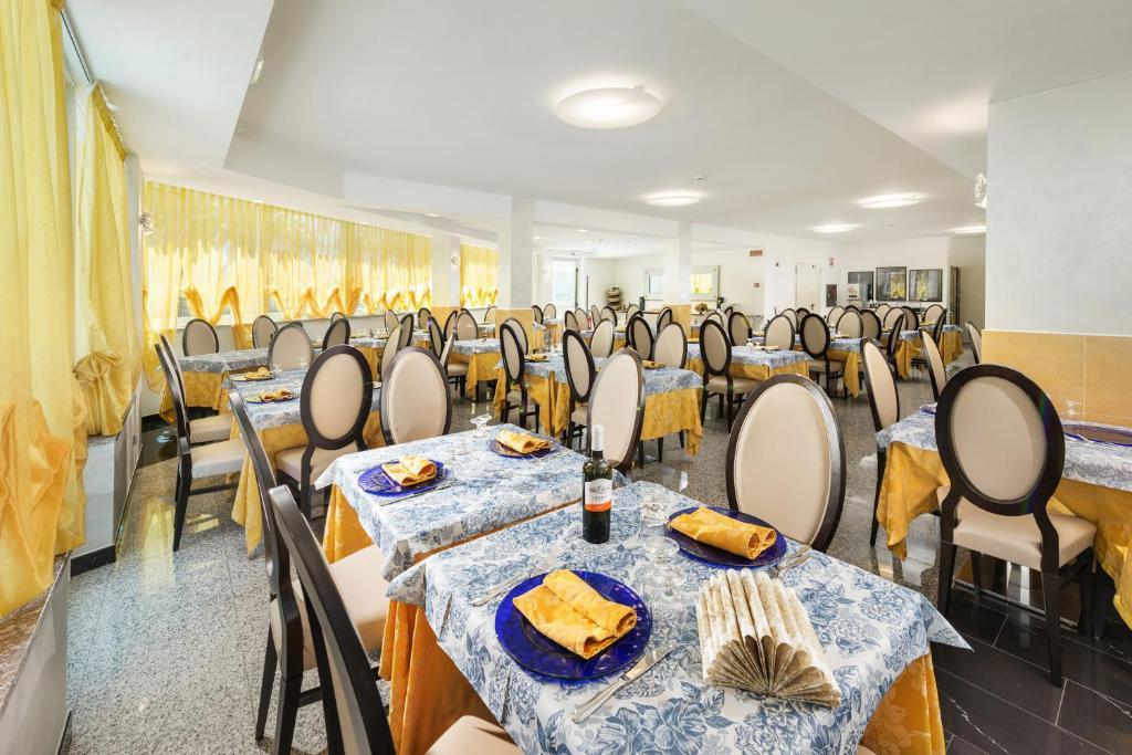 Hotel Fenix San Benedetto del Tronto Luaran gambar